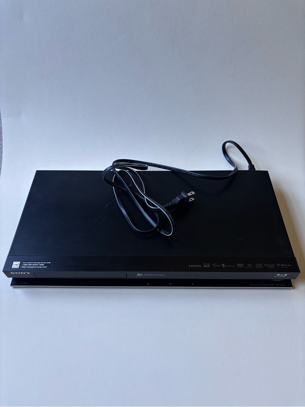 Sony BDP-S570 3D Blu-Ray DVD Player WiFi Boots To Home Screen Display Works